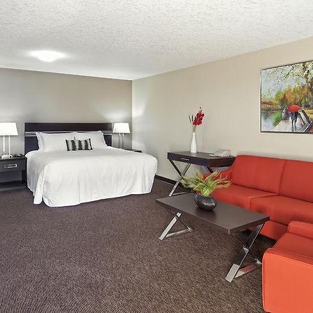 Royal Lodge Edmonton Esterno foto