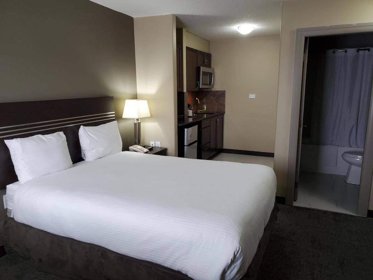 Royal Lodge Edmonton Esterno foto