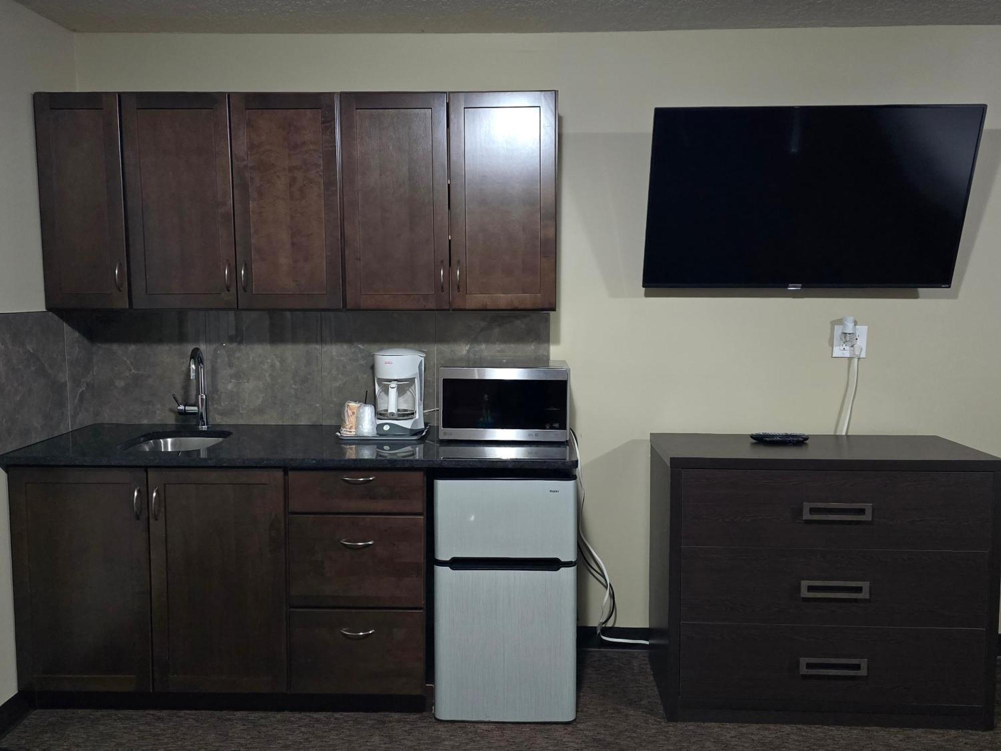 Royal Lodge Edmonton Esterno foto