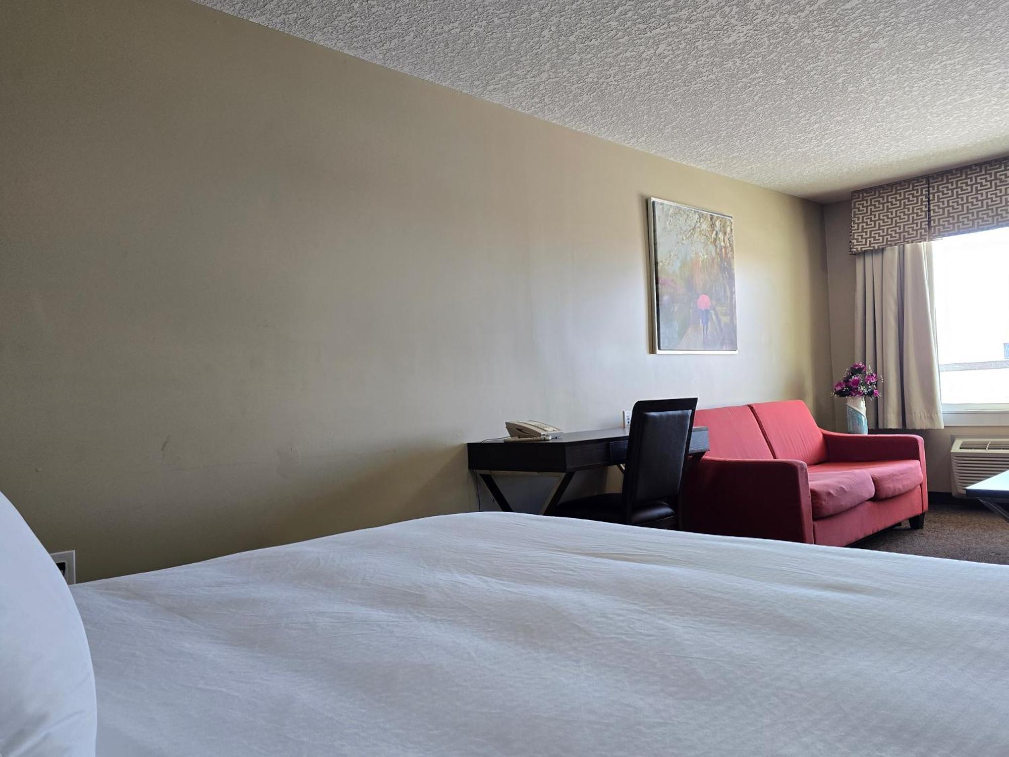 Royal Lodge Edmonton Esterno foto
