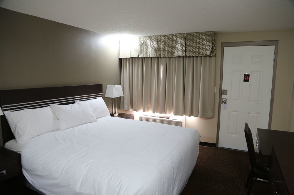 Royal Lodge Edmonton Esterno foto