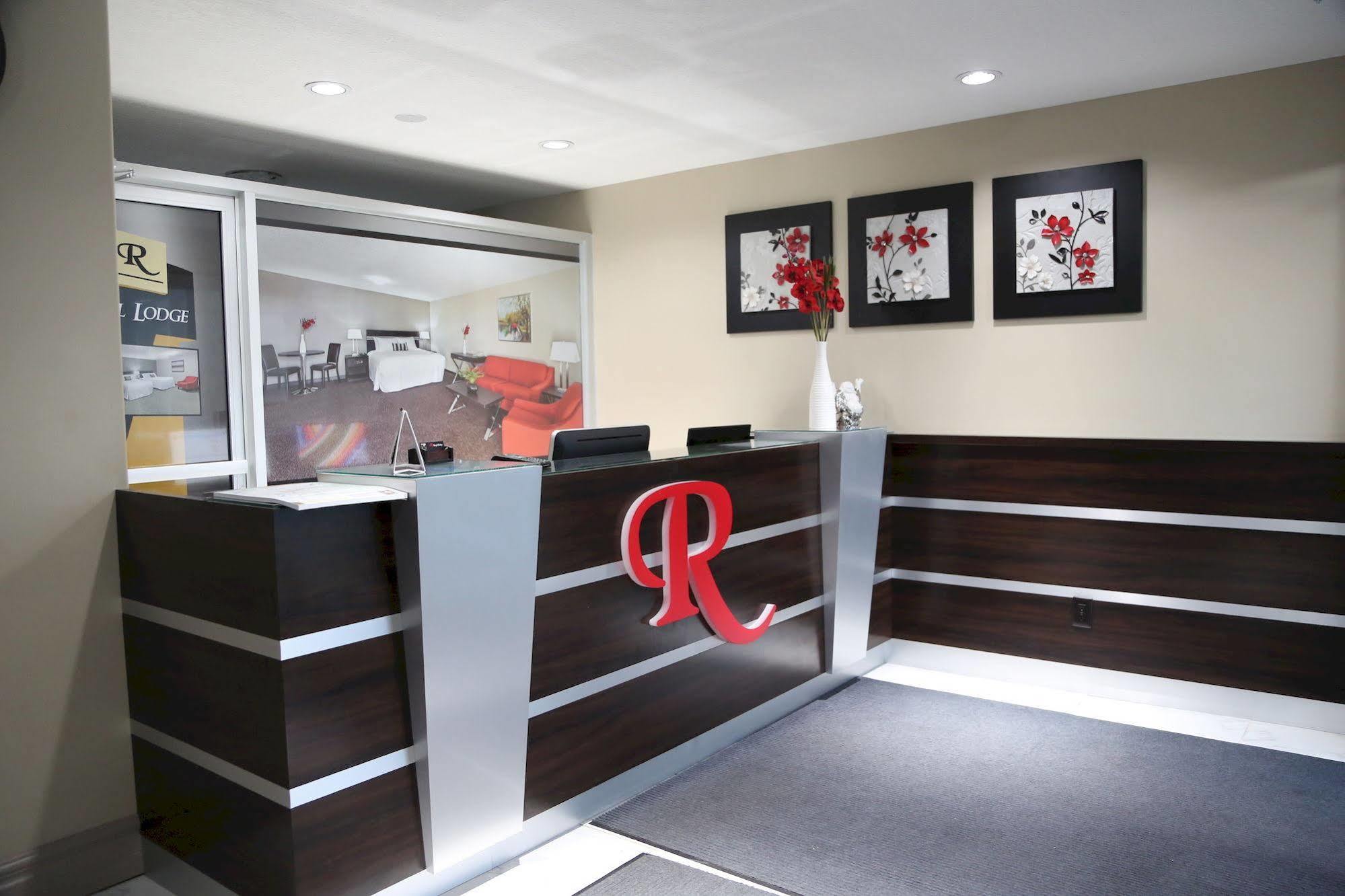 Royal Lodge Edmonton Esterno foto
