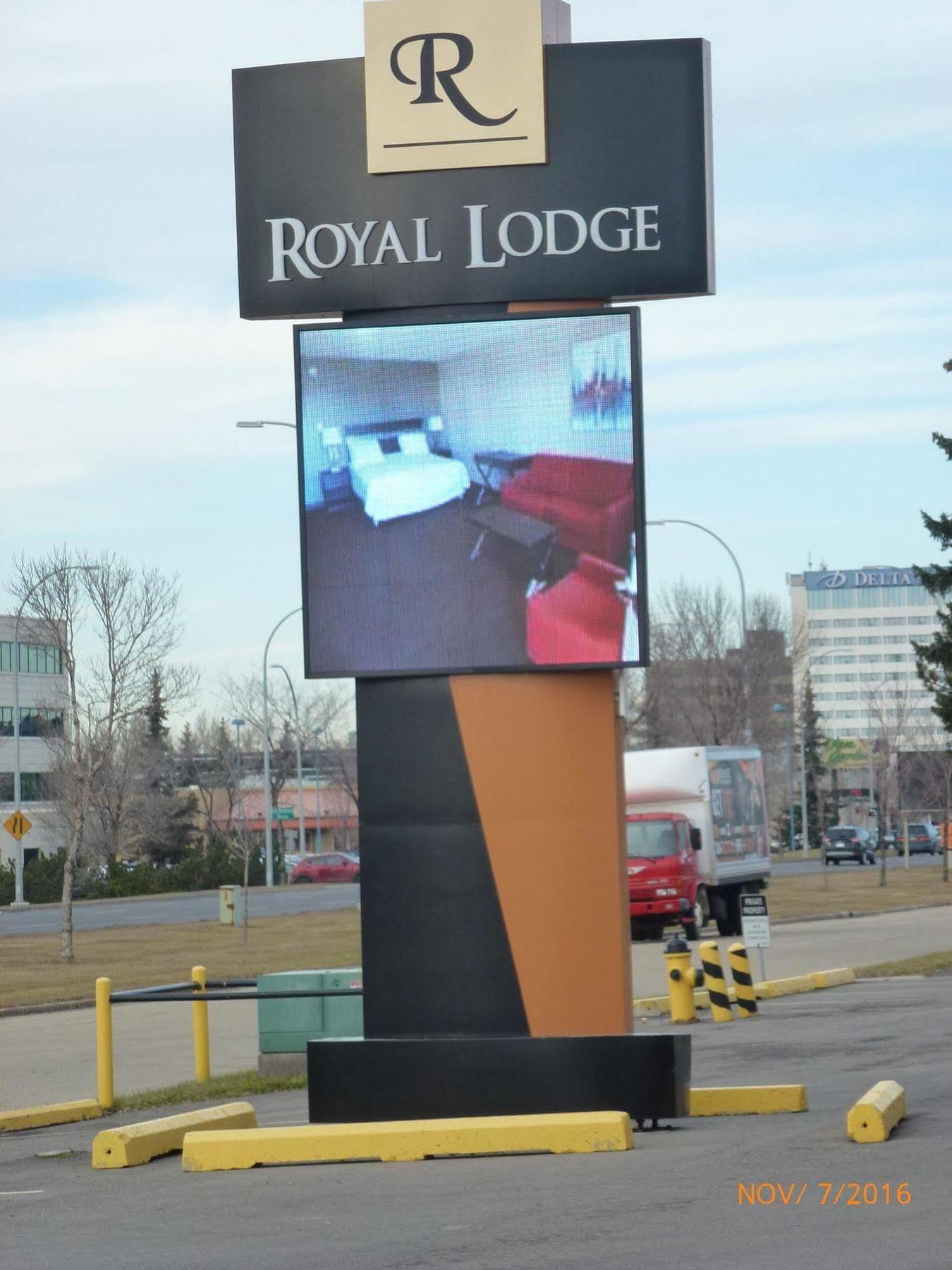 Royal Lodge Edmonton Esterno foto