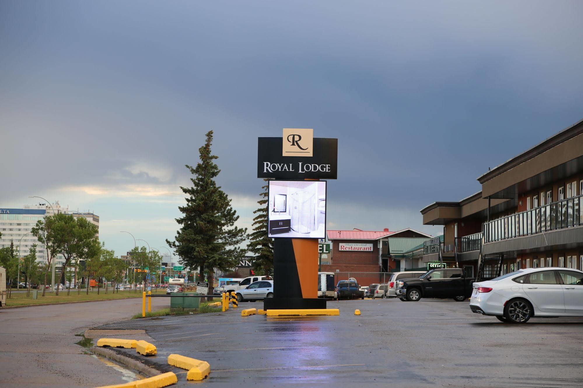 Royal Lodge Edmonton Esterno foto