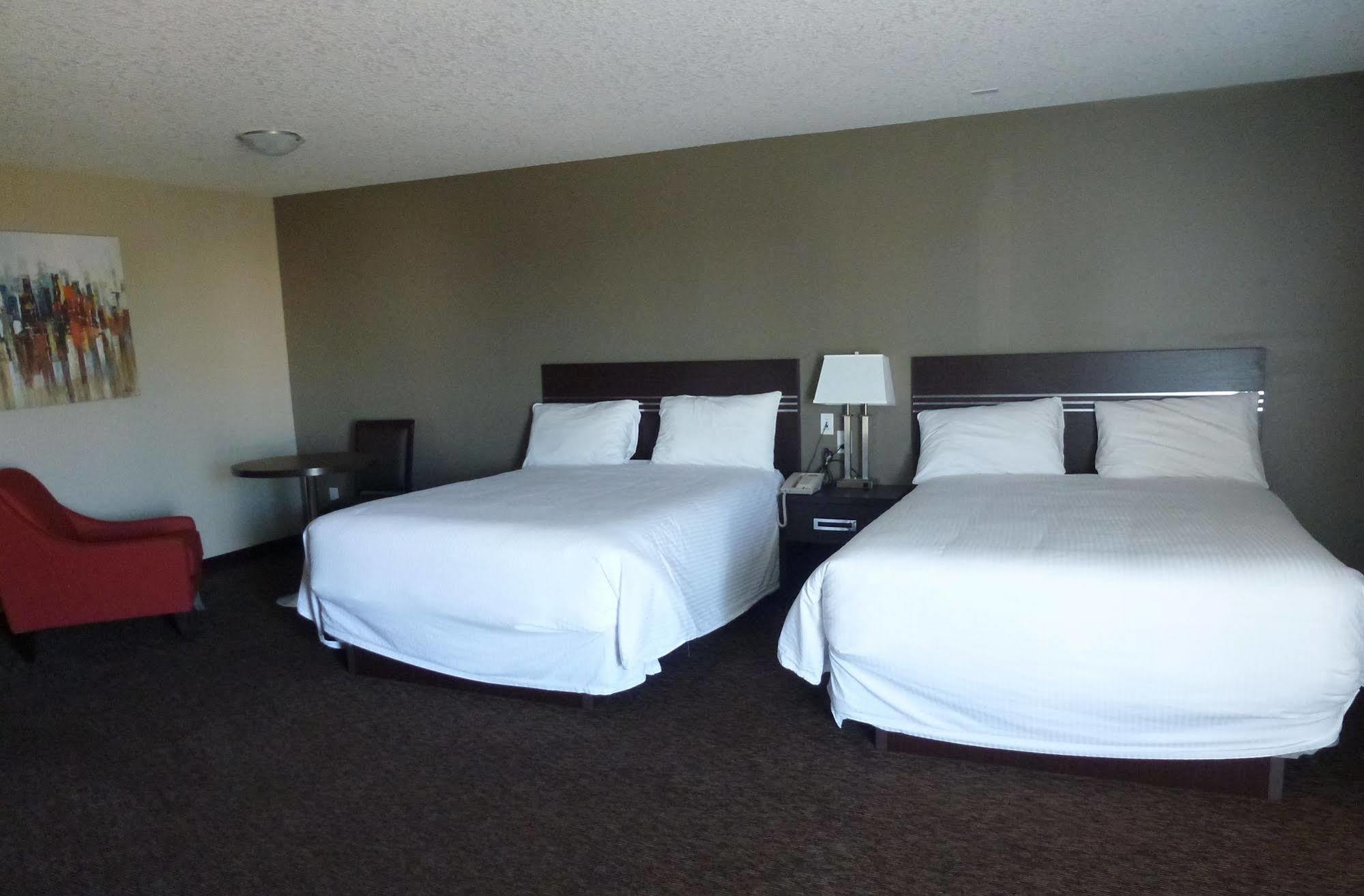 Royal Lodge Edmonton Esterno foto