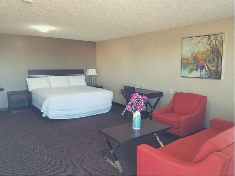 Royal Lodge Edmonton Esterno foto